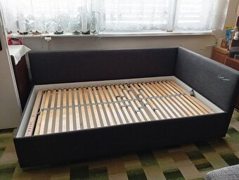 Postel s úložným prostorem - 2