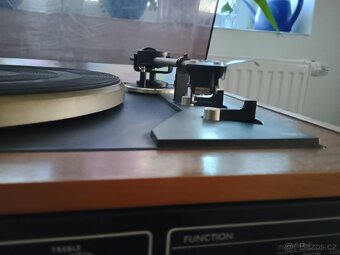 Gramofon Tesla NZC 431 - 2