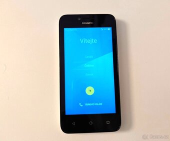 Mobilní telefon Huawei Y560 + 16 GB microSD karta - 2