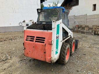 SMYKOVÝ NAKLADAČ BOBCAT 643 - 2