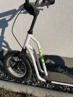 Koloběžka Yedoo Mau a helma Alpina - 2