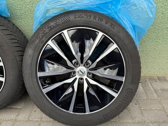 Originalni zimni sdq na Volvo XC90 19" - 2