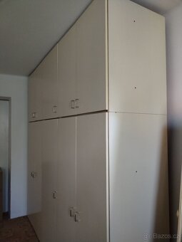 Šatní skříň - 2