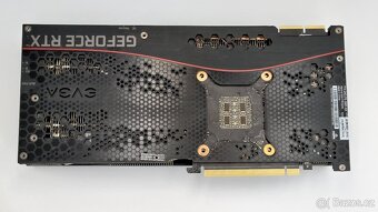 Grafická karta EVGA RTX 3090 - nefunkční/na díly - 2