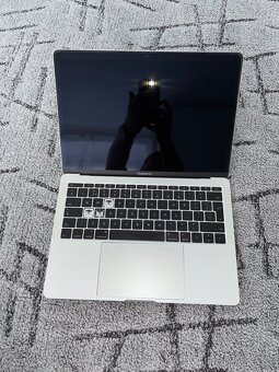 13” Macbook Pro 2016 - na díly - 2