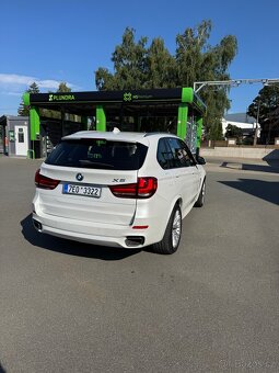 BMW X5 xDrive40d, 230 kW, 4x4, plná výbava - 2