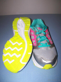 Sportovní obuv dětská NIKE DOWNSHIFTER 6 - č. 36,5 - 2