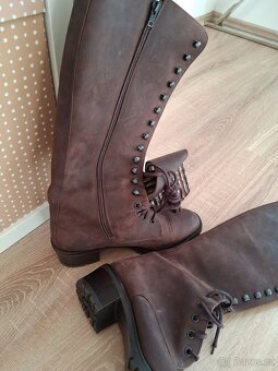 Šněrovací kožené kozačky - 2