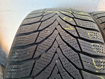 Prodám zimní pneu 205/40/17 Nexen - 2