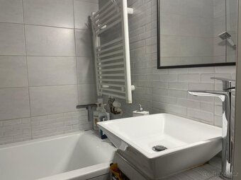 Pronájem bytu 1+1 v centru Jičína - 2