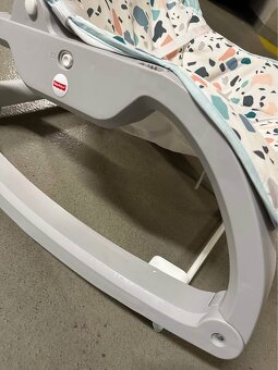 Fisher-Price SEDÁTKO OD MIMINKA PO BATOLE TERRAZZO Stříška - 2