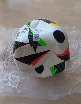 Fotbalový míč - 2