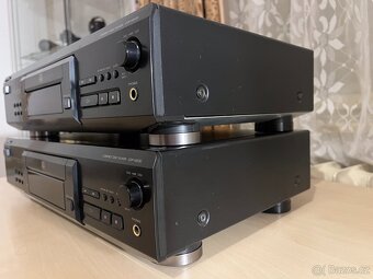 2x Sony CDP-XE530 CD player - 2