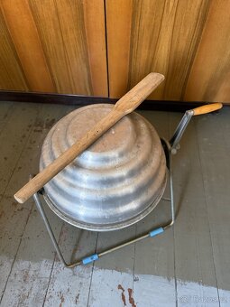 Stará ruční pračka - 2