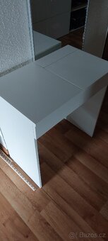 Kosmetický stolek Ikea - 2