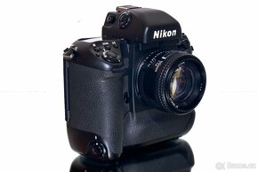 Nikon F5 + Nikkor AF 1,4/50mm D TOP STAV - 2
