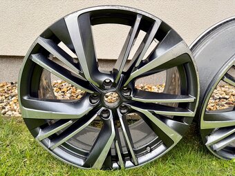 Alu kola Ignite 255/40 R20+letni sada - 2