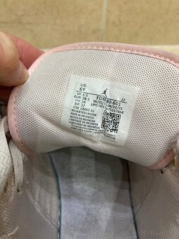 Dívčí Nike Air Jordan 1 MID - 2