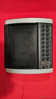 Behringer X18 - 2