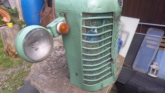 Zetor 25 -maska - 2