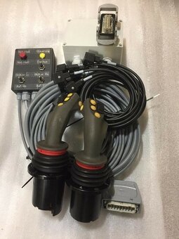 Hydraulický ovládací blok Pvg32 Sauer Danfoss joystick jeřáb - 2