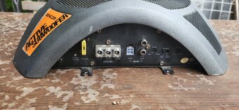 Aktivní Subwoofer SENCOR 300W do auta. - 2