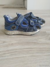 Chlapecké sandály velikost 22 - 2