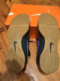 Prodám sálovky Nike velikost 38 - 2