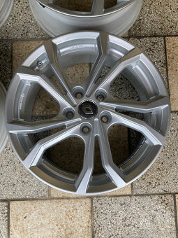 ALU disky 5x114.3 R17 Renault - 2