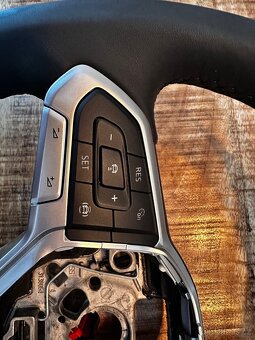Multifunkční volant VW - 2