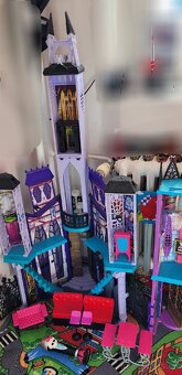 Monster high katakomby - 2