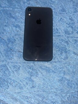 Prodám iPhone xr - 2
