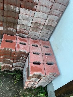 červená zámková dlažba "Ičko" 546 ks - 2