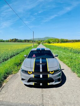 Dodge Charger SRT look - 2