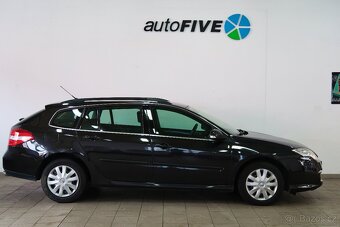 Renault Laguna Kombi 2.0 dCi 110 kW,AUT.KLIMA,STK,NAVI - 2