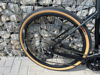 Gravel karbon - 2