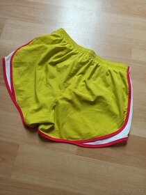 Běžecké/ fitness trenýrky Nike vel. M - 2