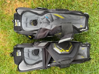 Holeně Bauer Supreme M5Pro S23 JR velikost 12” - 2