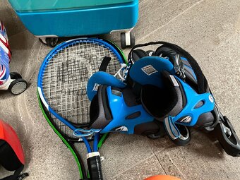 Sada vybaveni pro decka brusle, rakety, mice atd - 2