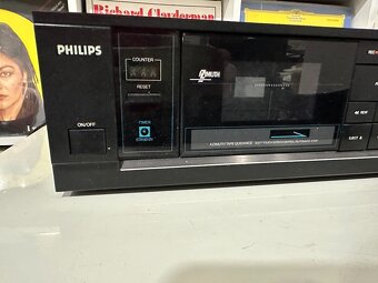 Philips FC-562 - Cassette Deck - na náhradní díly - 2