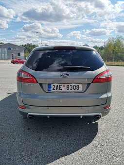 Ford Mondeo mk4 2.0tdci TITANIUM - 2