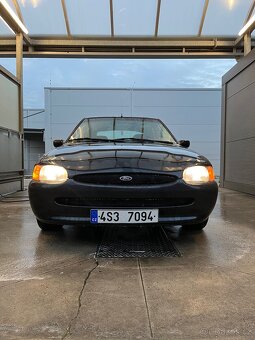 Ford Escort MK7 - 2