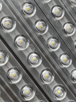 LED svítidla 120cm 70W příkon 290Kč kus - 2