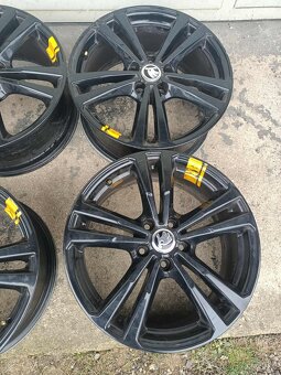 4ks alu disky orig. Audi 5x112 R18 - 2