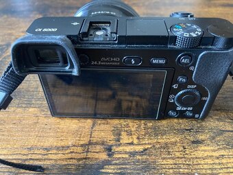 Prodám Sony alpha a5 - 2