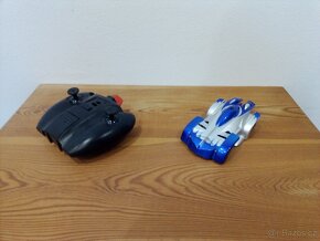 Antigravitační autíčko - modré - 2