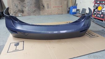 Prodám fungl nový nárazník  na Mazdu 5 - 2