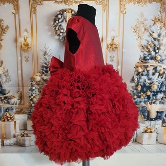 Dětské slavnostní šaty v červené barvě - 2