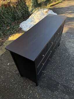 Komoda IKEA Hemnes s 8 zásuvkami - černohnědá - 2