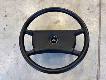Volant mercedes w123 - 2